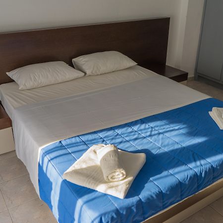 Polykratis Rooms Città di Skiathos Esterno foto
