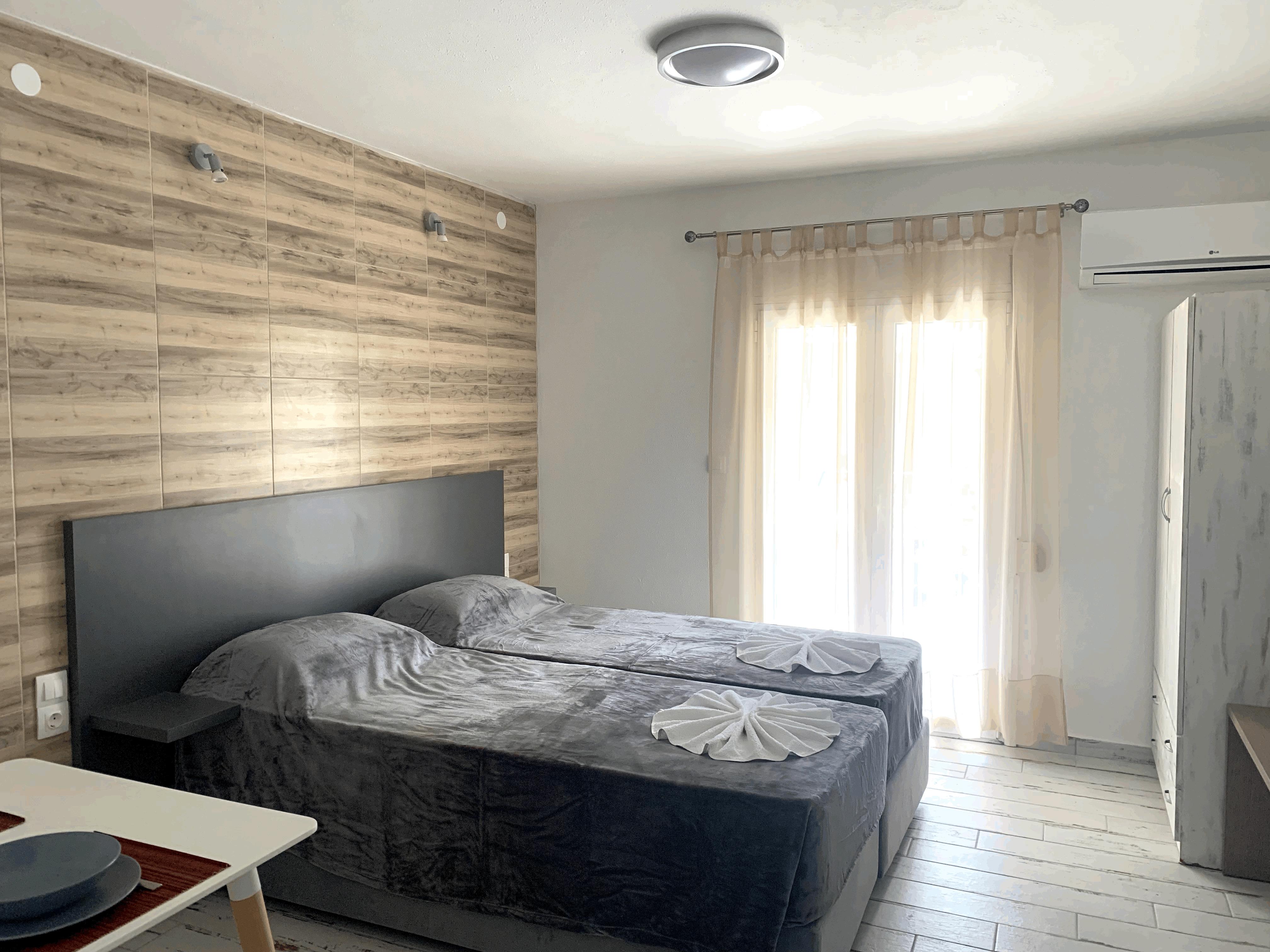Polykratis Rooms Città di Skiathos Esterno foto