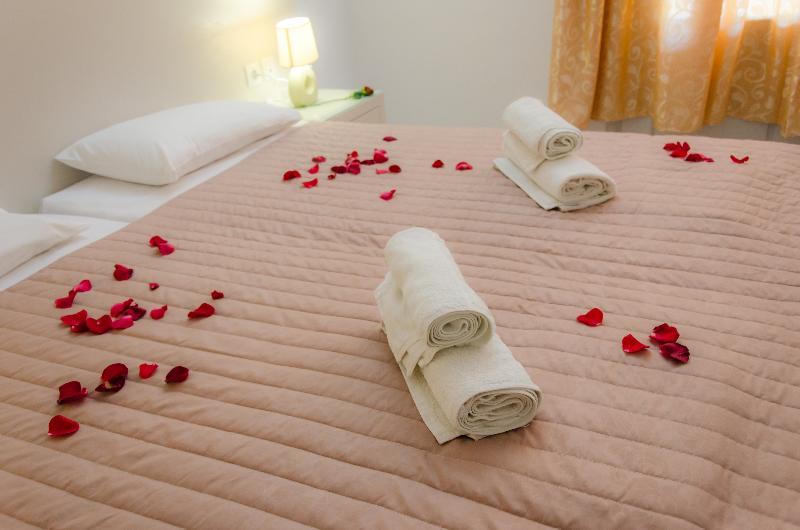 Polykratis Rooms Città di Skiathos Esterno foto